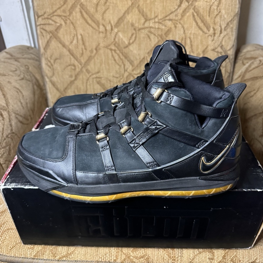 Rare 2006 Nike Zoom‎ LeBron 3 Black/ Metallic Gold Size 13 W/Box!